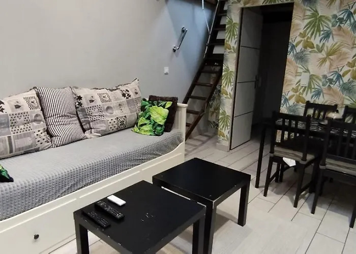 Super F1 Bis Climatise Mezzanine דיז'ון