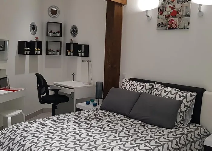 Super F1 Bis Climatise Mezzanine דירה *